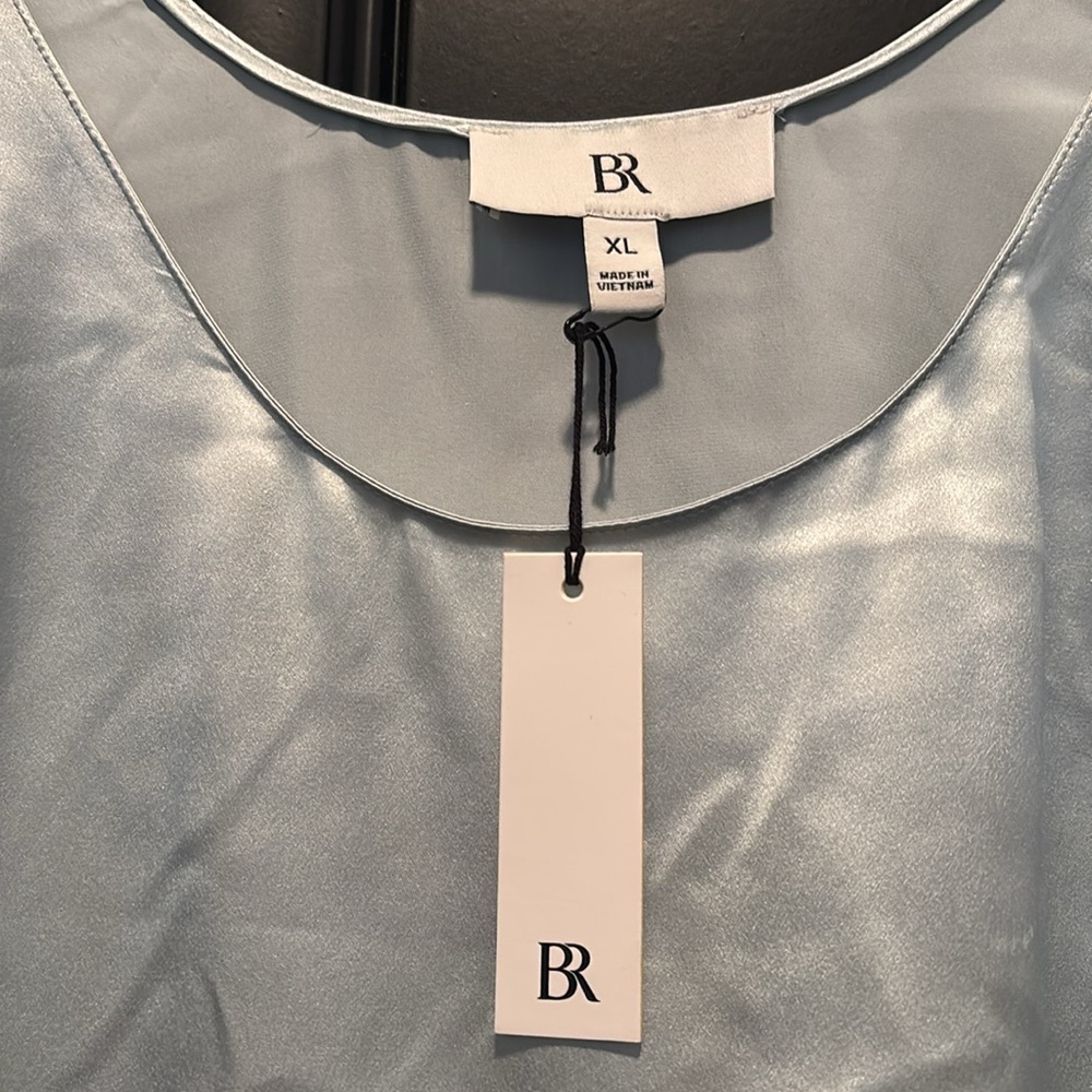 NWT Banana Republic 100% Silk Tank - Picture 2 of 4